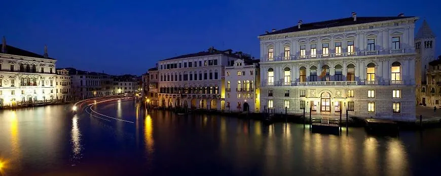 Key Location Near Palazzo Grassi Villa Venice